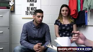 When Kinsley Bowjob അവളുടെ കാമുകൻ are caught using a stolen credit card, നഷ്ടം തടയൽ subjects Kinsley ഒരു സമഗ്രമായി strip and അറയിൽ search.