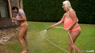 Велыжан да шупшеш кок Грудастый Лесбиянка дилдо Сиська