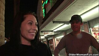 ���ेगास milf गडबड मा होटल