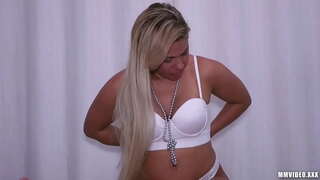 Veliko Muca Brazilski dobi super obraza cumshot